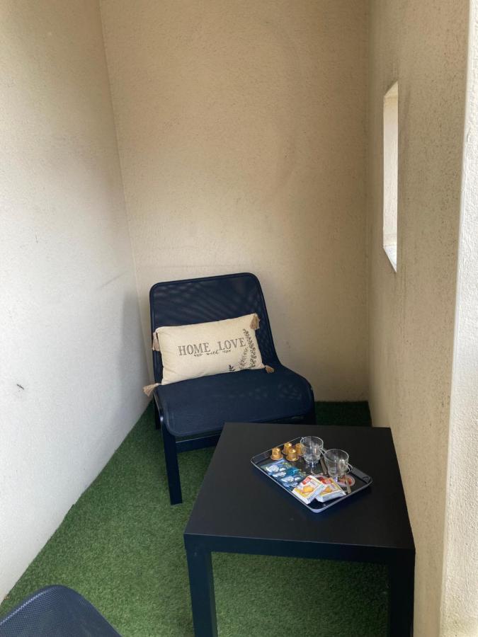Charmant T2 Sur Ile De Nantes Avec Parking Et Balcon מראה חיצוני תמונה